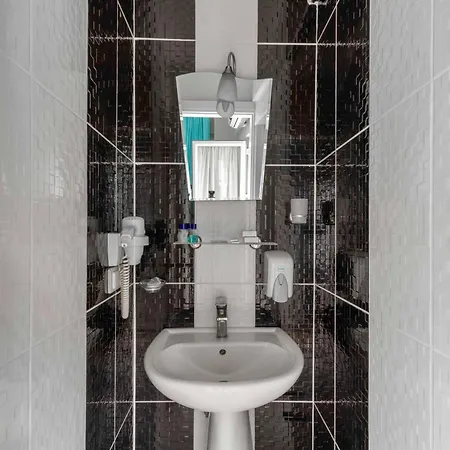 Hotell Sirin Baba *